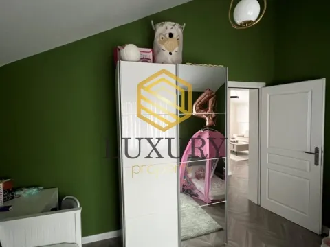 Sale, three bedroom apartment, 220m², Karaburško Polje, Podgorica - image 11