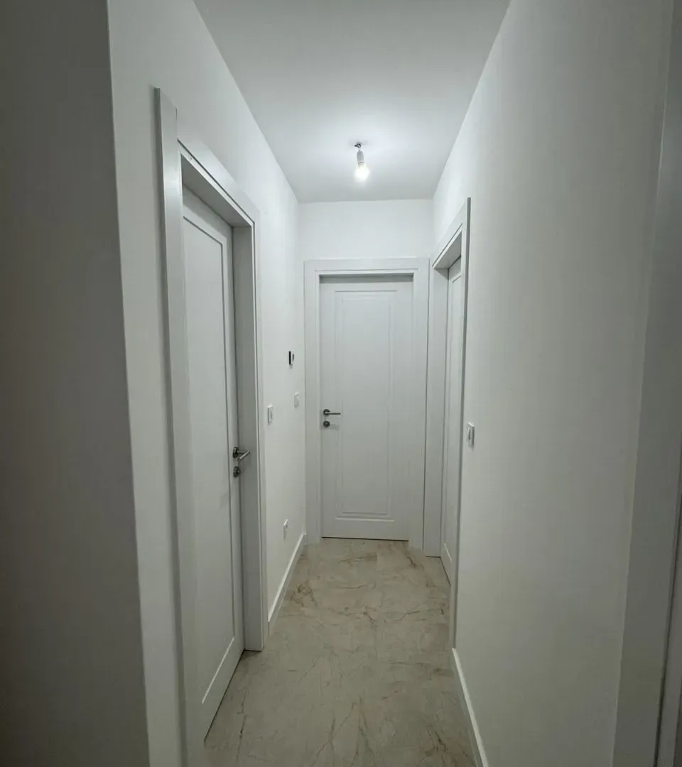 Izdavanje, dvosoban stan, 64m², Kruševac, Podgorica