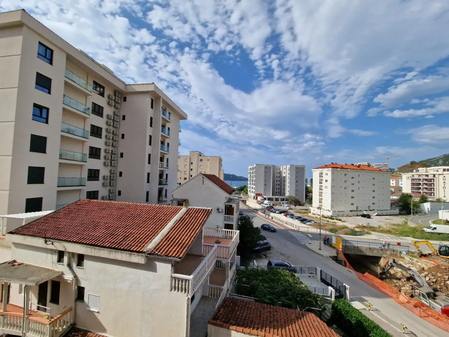 Rent, one bedroom apartment, 50m², Bečići, Budva