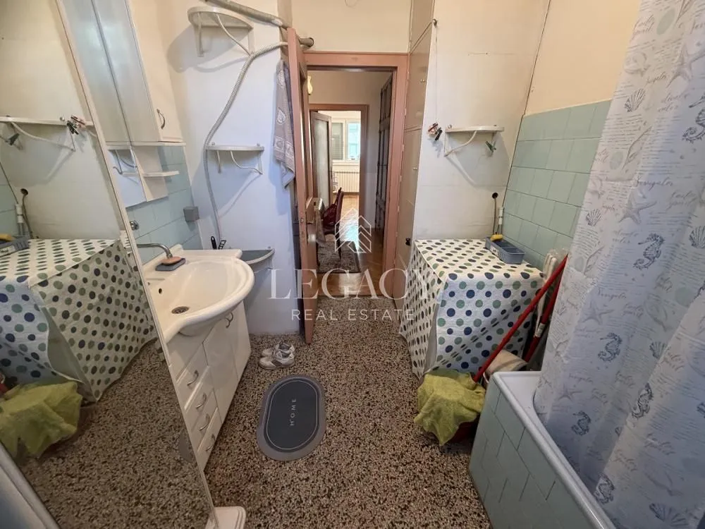 Izdavanje, trosoban stan, 65m², Palata Pravde, Beograd