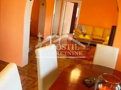 Prodaja, kuća, 195m², Šimanovci, Pećinci - image 3