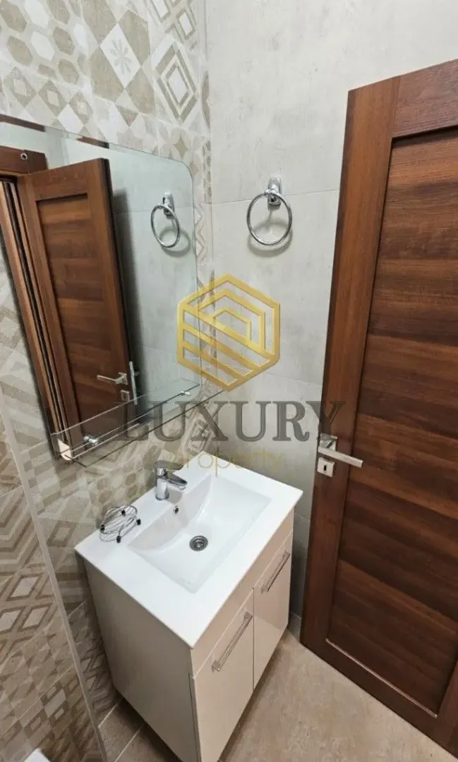 Rent, office space, 46m², Pobrežje, Podgorica