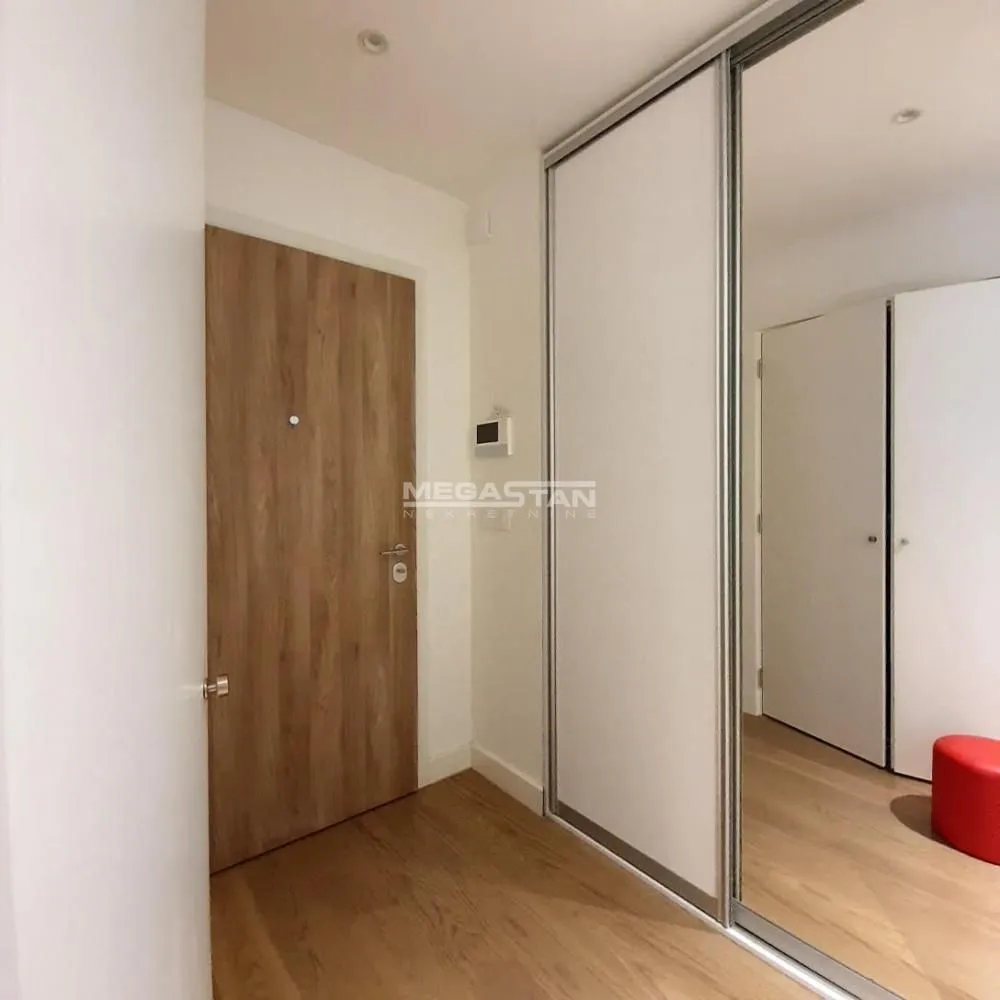 Sale, three bedroom apartment, 110m², Savski Venac, Beograd