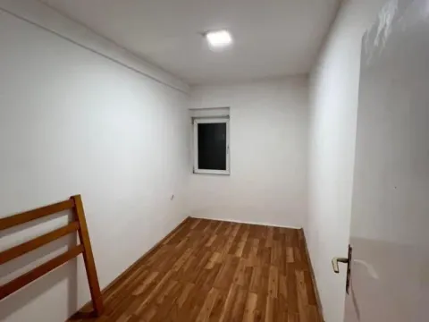 Rent, office space, 85m², Medijana, Niš - image 3