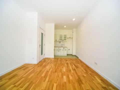 Izdavanje, jednosoban stan, 41m², Zabjelo, Podgorica - image 1