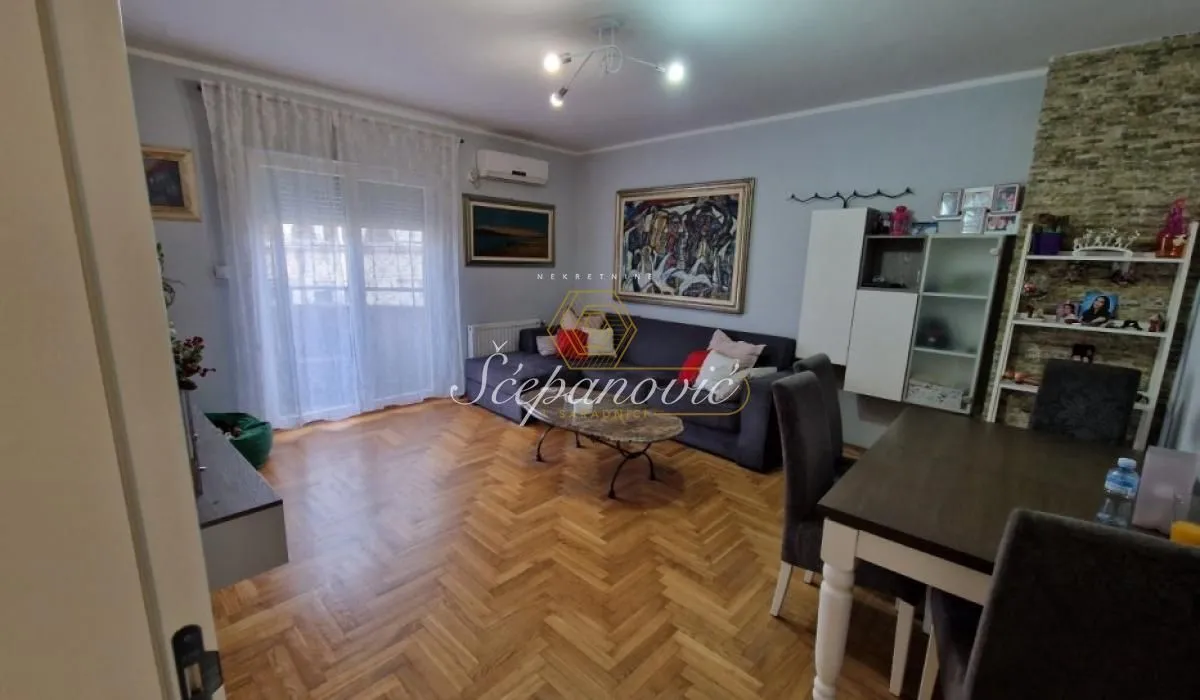 Prodaja, trosoban stan, 74m², Podbara, Novi Sad Sve Podlokacije