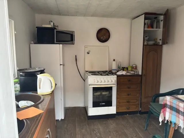 Prodaja, kuća, 90m², Centar, Inđija