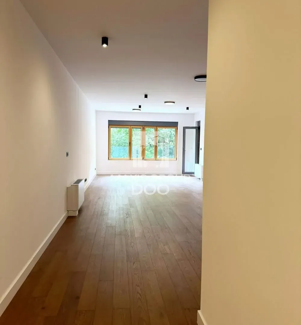 Rent, four bedroom apartment, 125m², Voždovac Sve Podlokacije, Beograd