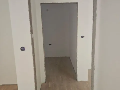 Sale, two bedroom apartment, 52m², Podgorica, Crna Gora - image 24