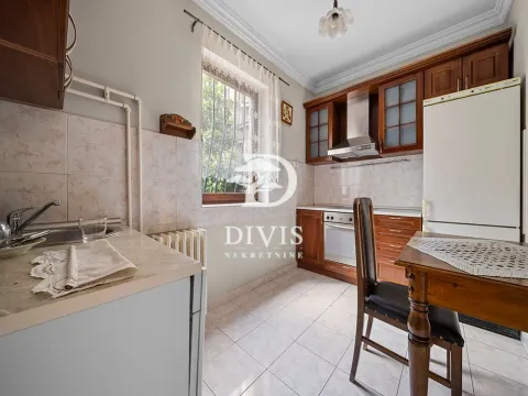 Sale, house, 237m², Vračar Sve Podlokacije, Beograd - image 7