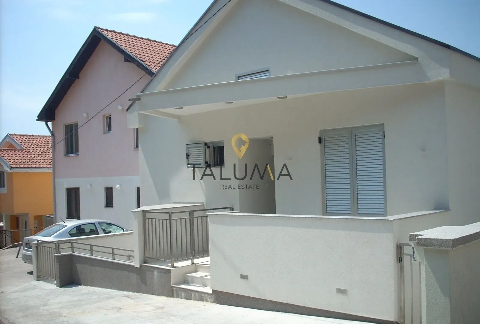 Sale, house, 210m², Markovići, Budva