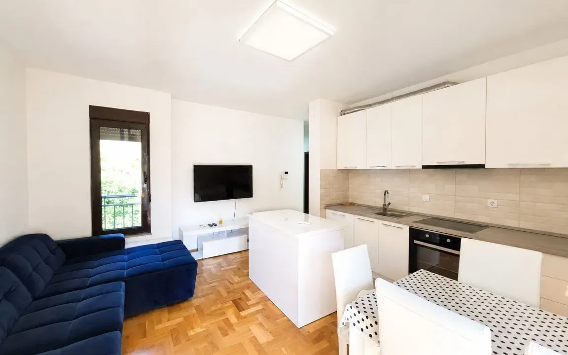 Sale, two bedroom apartment, 58m², Bečići, Budva