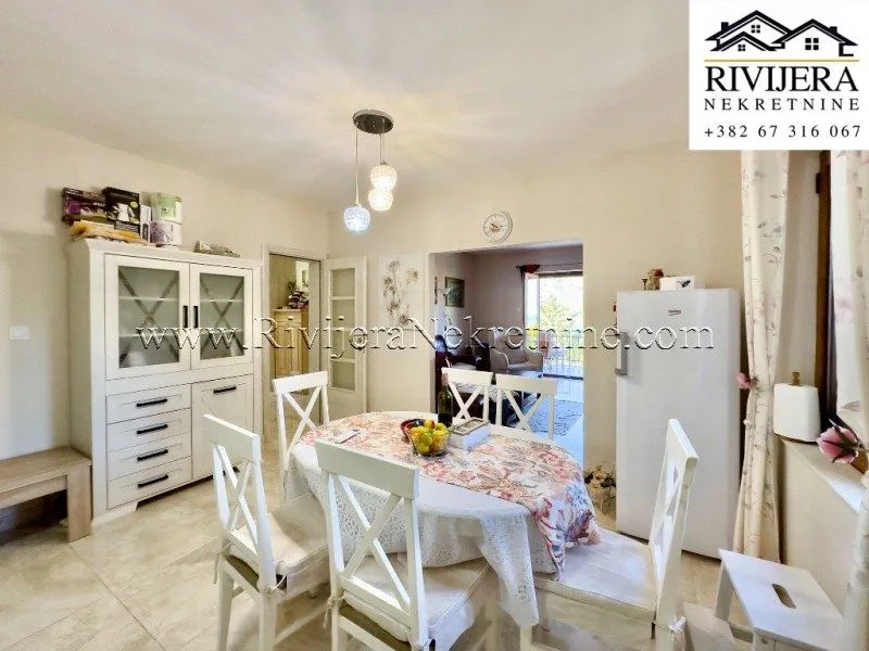 Prodaja, kuća, 190m², Dobrota, Kotor
