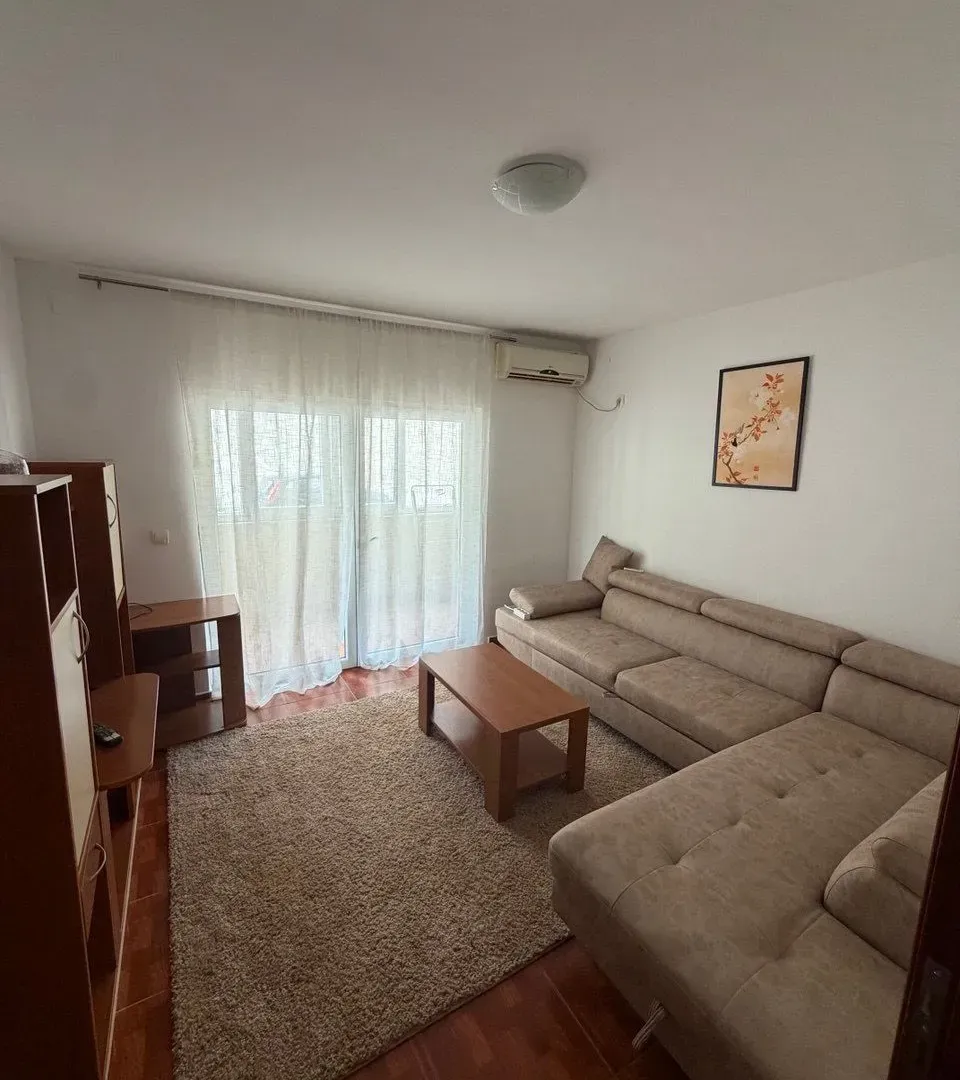 Izdavanje, jednosoban stan, 55m², Budva, Crna Gora