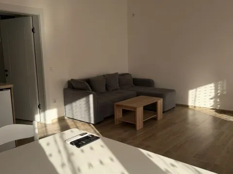 Izdavanje, dvosoban stan, 66m², Bonići, Tivat - image 15