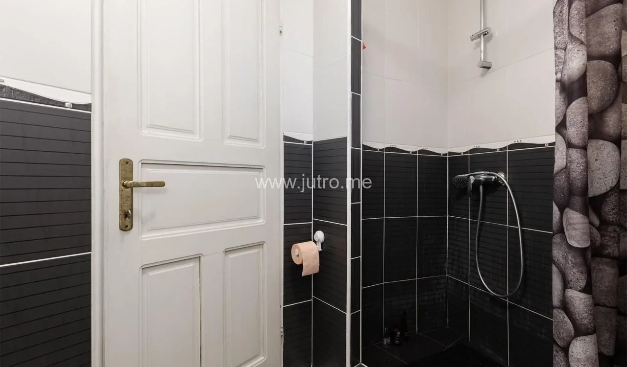 Prodaja, jednosoban stan, 62m², Donja Lastva, Tivat
