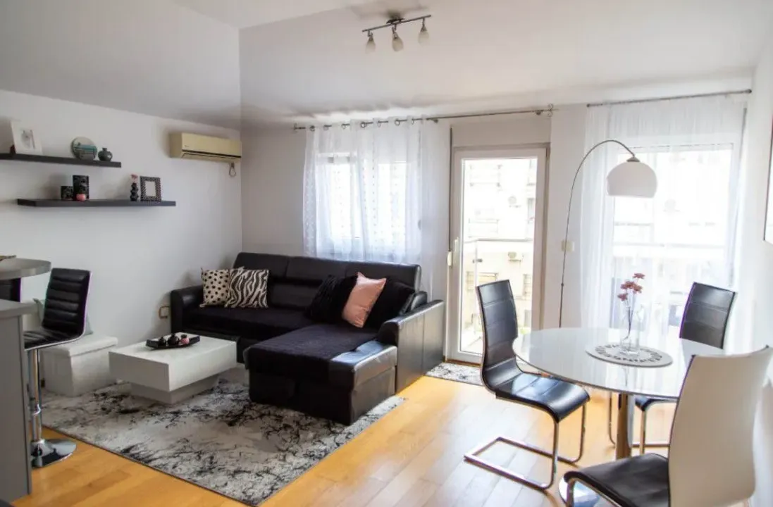 Izdavanje, jednosoban stan, 46m², Podgorica, Crna Gora