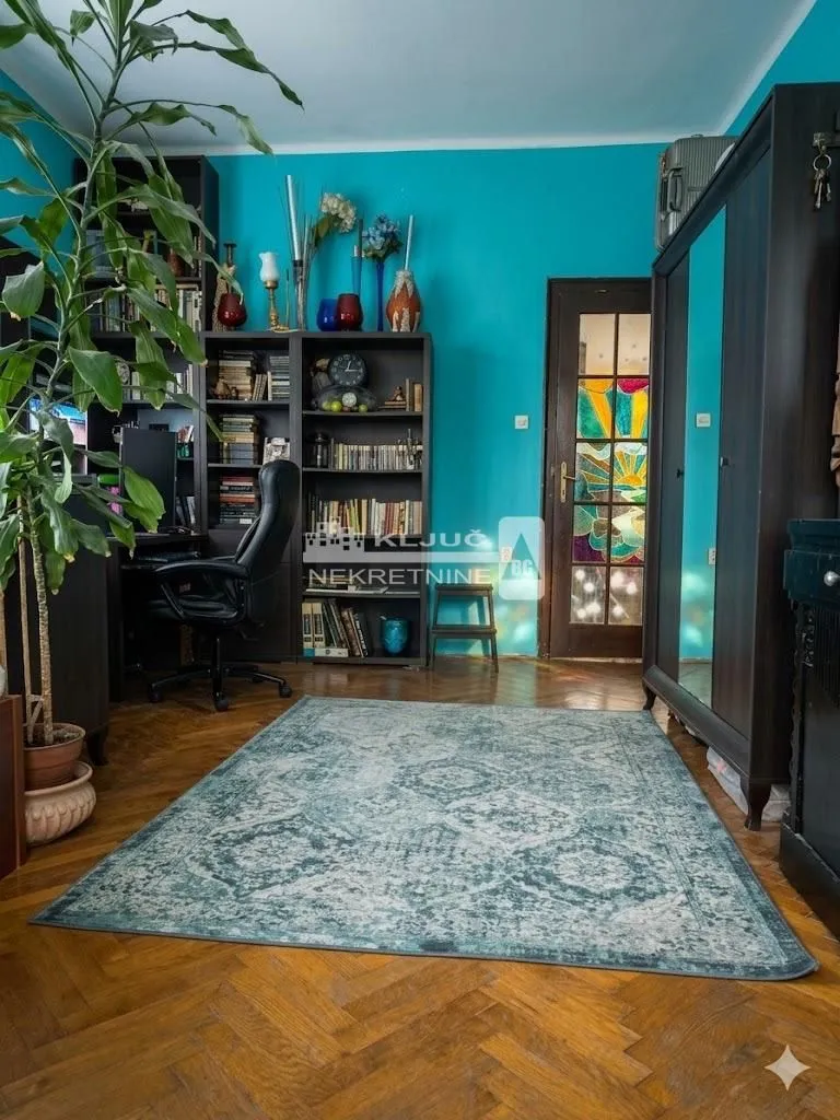 Prodaja, četvorosoban stan, 153m², Stari Grad, Beograd