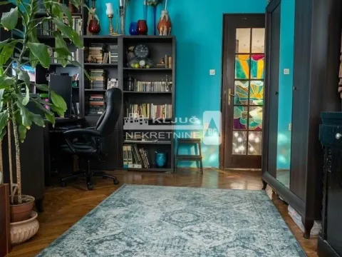 Prodaja, četvorosoban stan, 153m², Stari Grad, Beograd - image 12