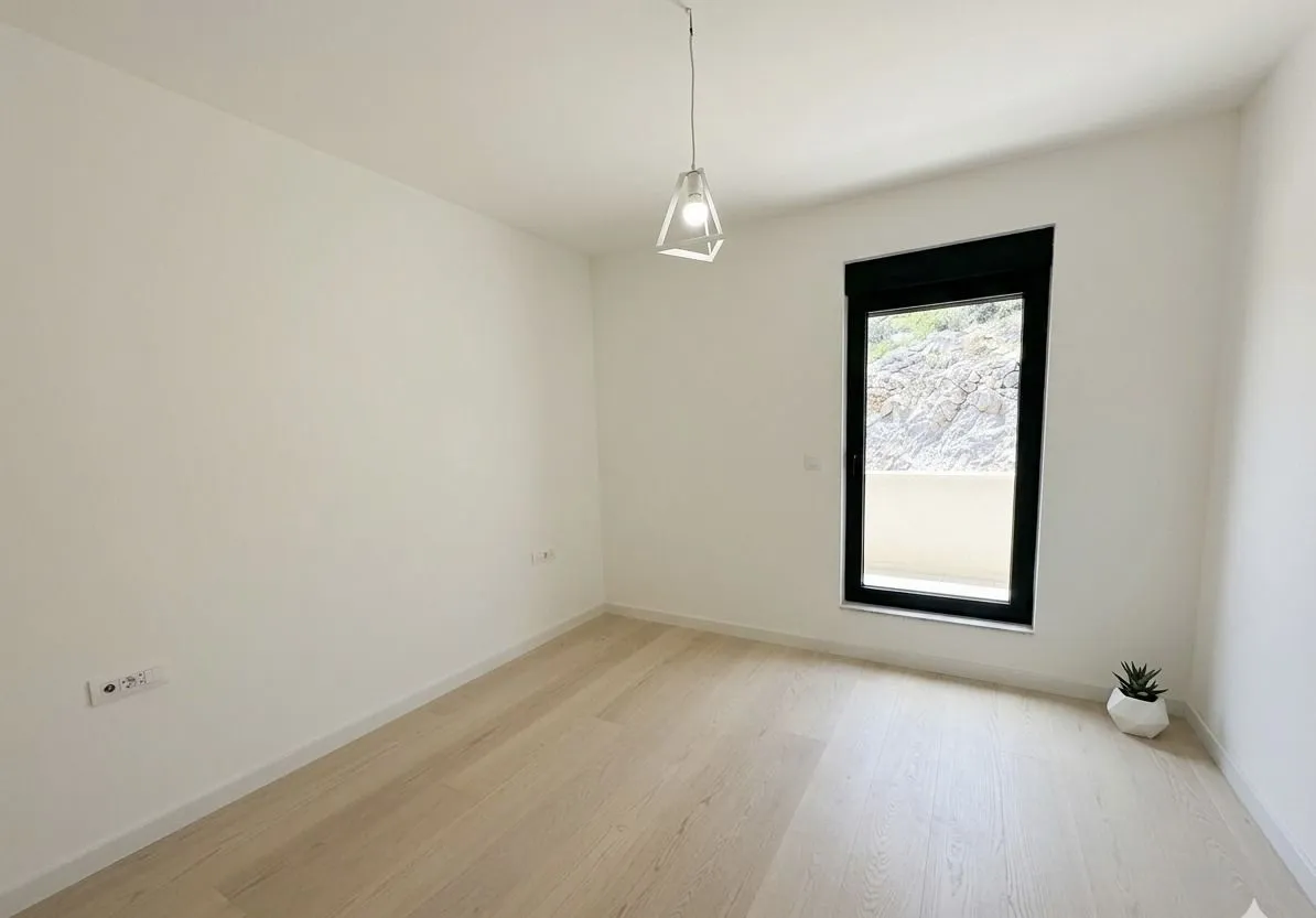 Prodaja, trosoban stan, 146m², Dubovica, Budva
