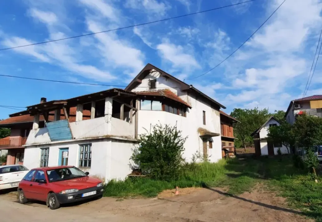 Prodaja, kuća, 300m², Majur, Jagodina