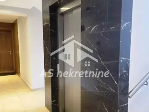 Izdavanje, četvorosoban stan, 80m², Tašmajdan, Palilula Sve Podlokacije - image 30