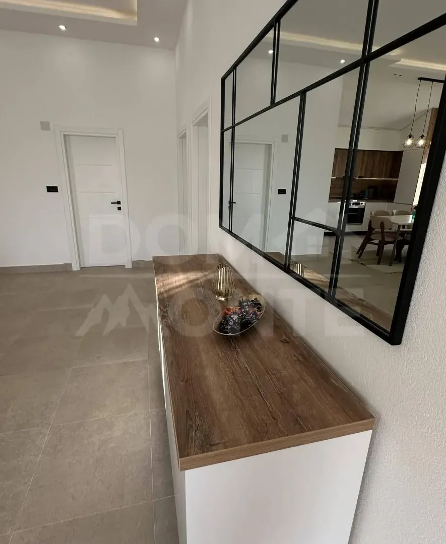 Rent, two bedroom apartment, 90m², Seljanovo, Tivat