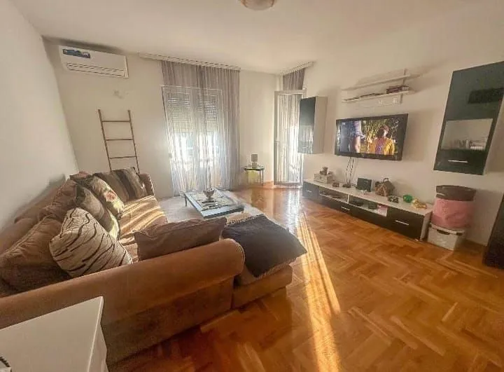 Prodaja, jednosoban stan, 60m², Zagorič, Podgorica
