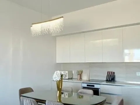 Izdavanje, trosoban stan, 90m², Savski Venac, Beograd - image 6