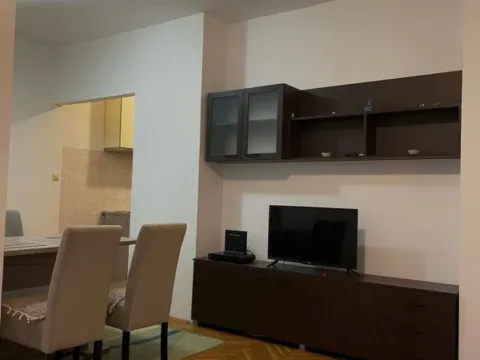 Stan-na-dan, jednosoban stan, 40m², City Kej, Podgorica - image 5