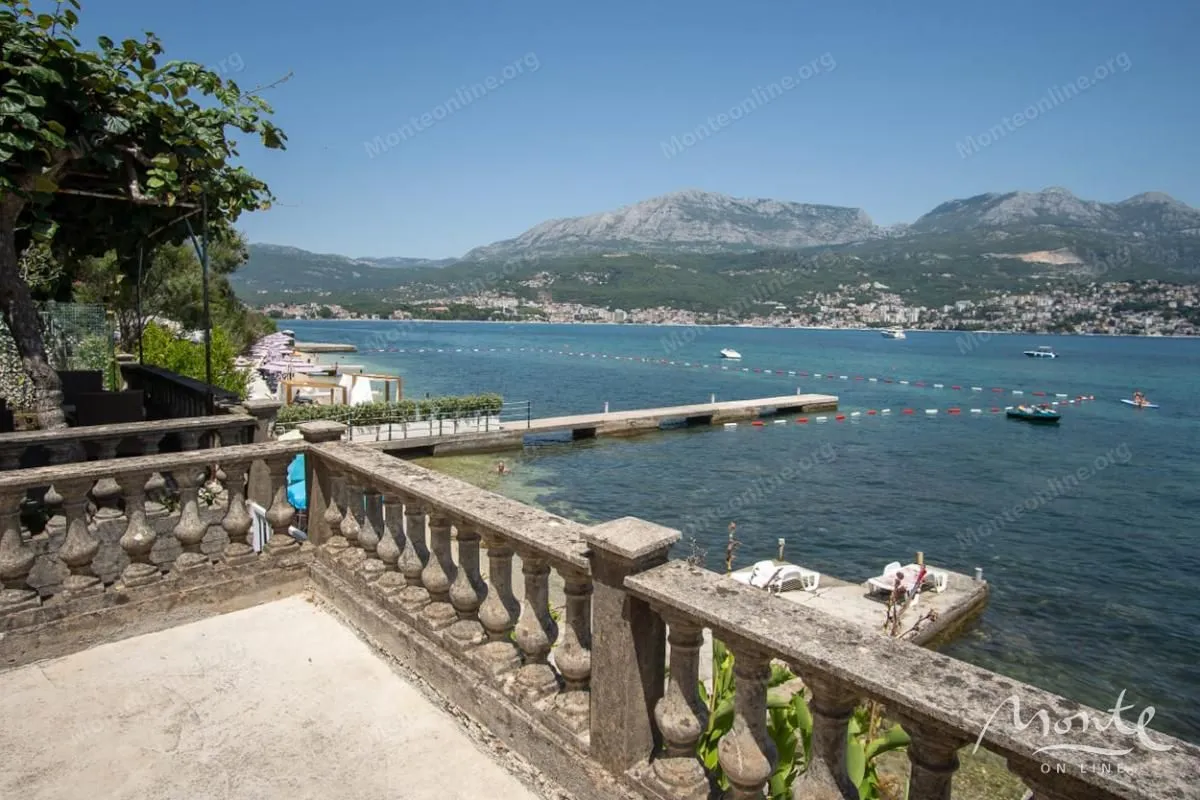Prodaja, kuća, 120m², Herceg Novi, Crna Gora