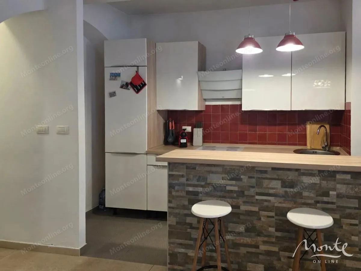 Prodaja, jednosoban stan, 51m², Prčanj, Kotor