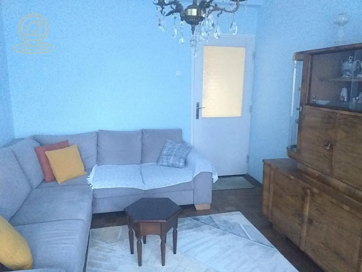 Izdavanje, dvosoban stan, 62m², Detelinara, Novi Sad Sve Podlokacije
