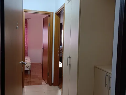 Izdavanje, jednosoban stan, 45m², Stari Aerodrom, Podgorica - image 11