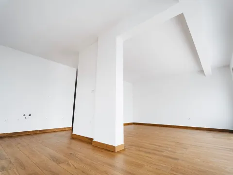 Izdavanje, ugostiteljski objekat, 1600m², Budva, Crna Gora - image 38