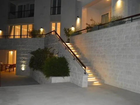 Sale, house, 600m², Blizikuće, Budva - image 12