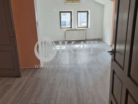 Rent, office space, 300m², Đeram Pijaca, Beograd