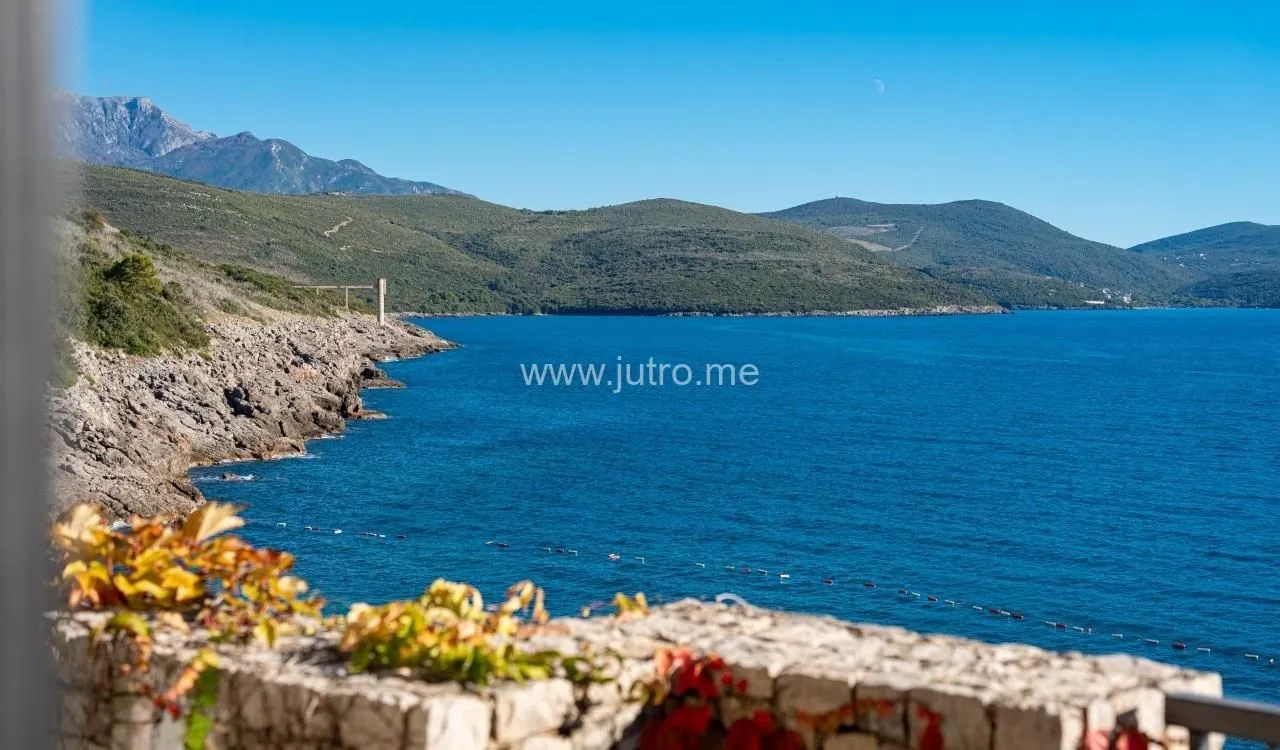 Prodaja, trosoban stan, 108m², Luštica Bay, Tivat