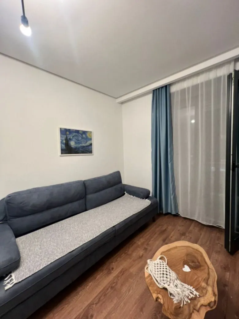 Izdavanje, jednosoban stan, 39m², Bečići, Budva