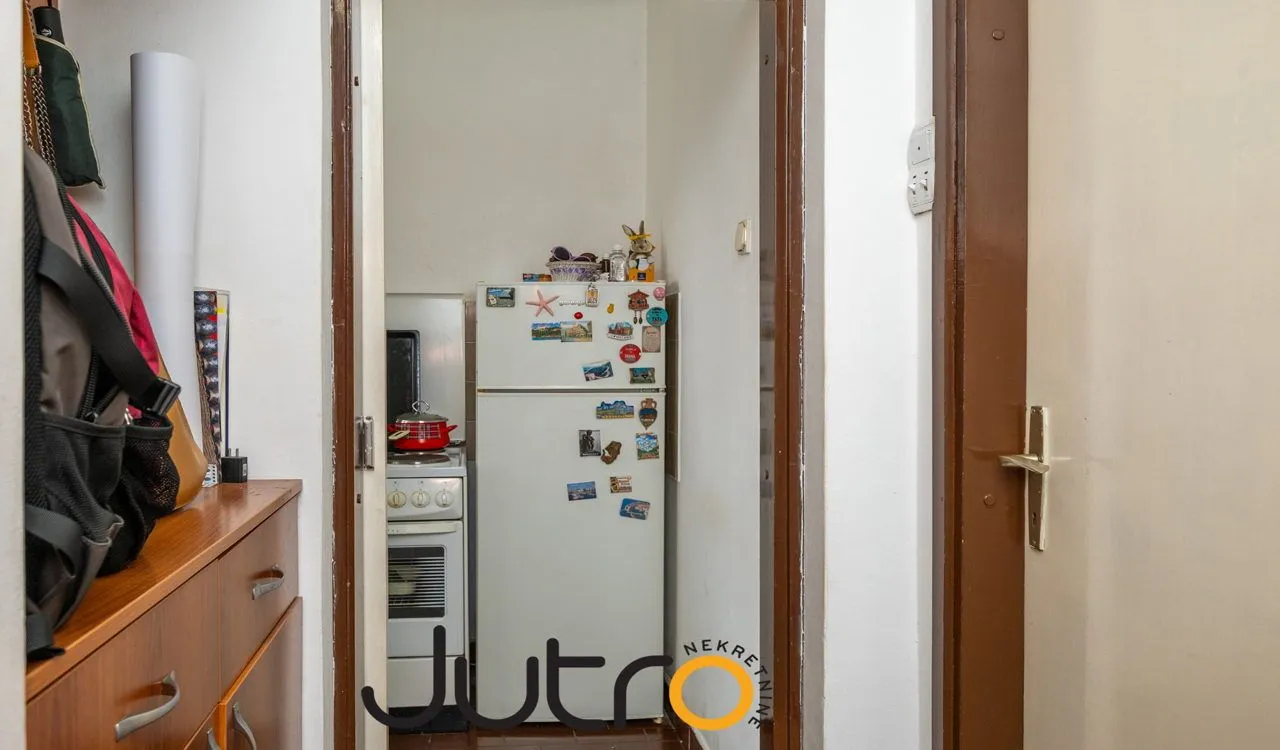 Izdavanje, jednosoban stan, 45m², Blok 6, Podgorica