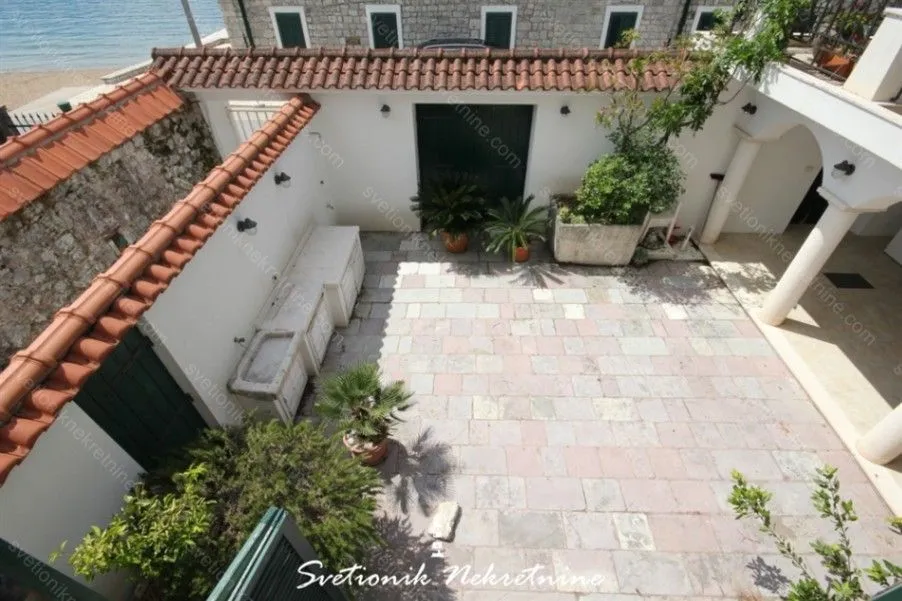 Prodaja, petosoban stan, 230m², Meljine, Herceg Novi