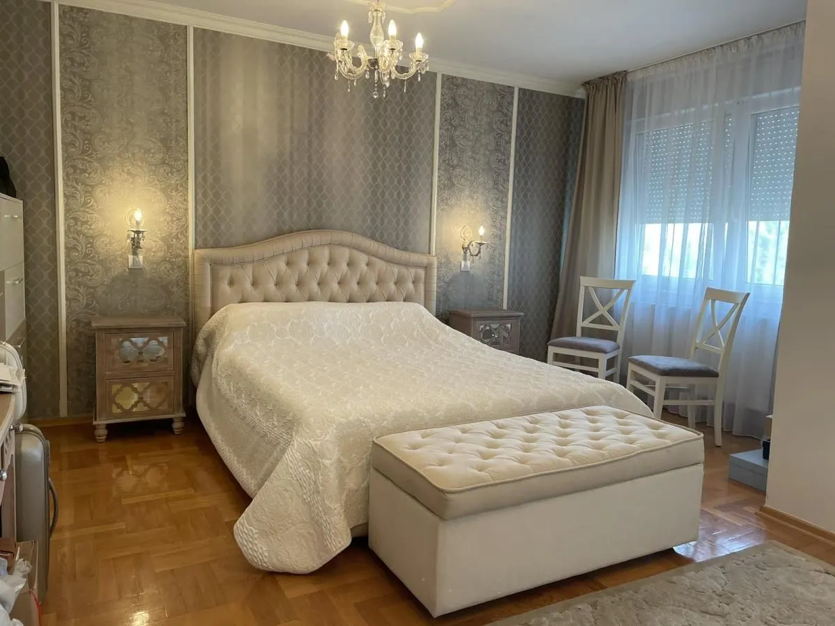 Prodaja, stan, 124m², Cara Dušana, Novi Sad Sve Podlokacije