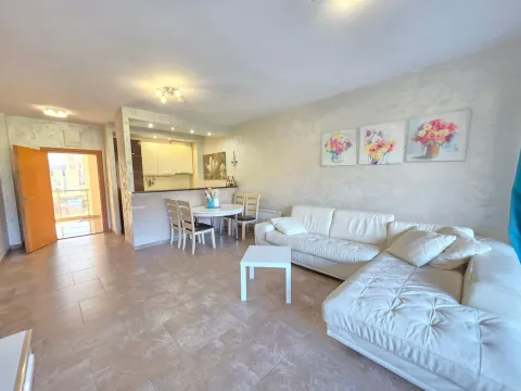 Prodaja, dvosoban stan, 68m², Bečići, Budva - image 19