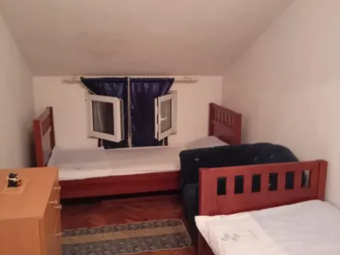 Rent, two bedroom apartment, 60m², Velji Vinogradi, Budva - image 3