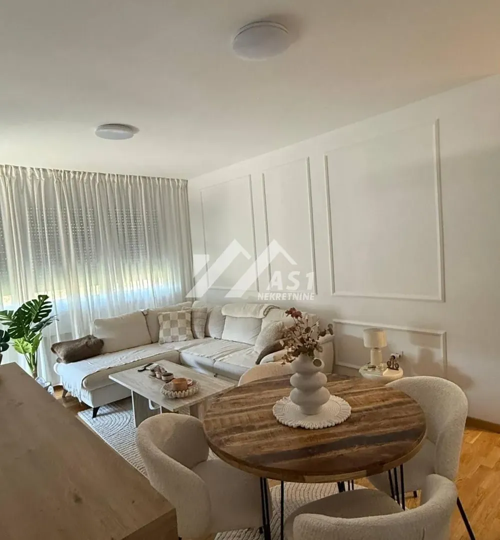Izdavanje, trosoban stan, 60m², Petrovaradin, Novi Sad