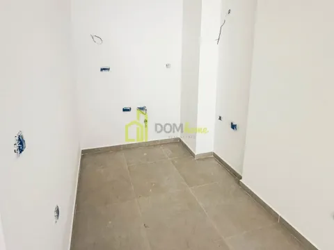 Prodaja, jednosoban stan, 43m², Stari Aerodrom, Podgorica - image 4
