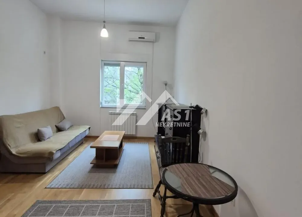 Izdavanje, stan, 25m², Liman 1, Novi Sad Sve Podlokacije