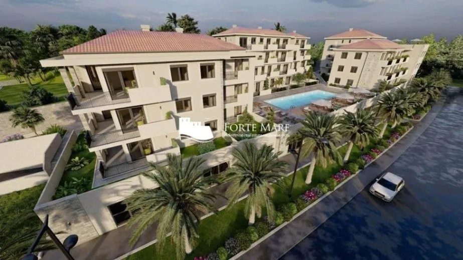 Prodaja, dvosoban stan, 63m², Baošići, Herceg Novi