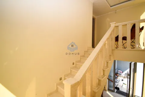 Rent, house, 220m², Gornja Gorica, Podgorica - image 15