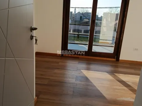 Prodaja, četvorosoban stan, 86m², Borča 1, Borča Sve Podlokacije - image 2